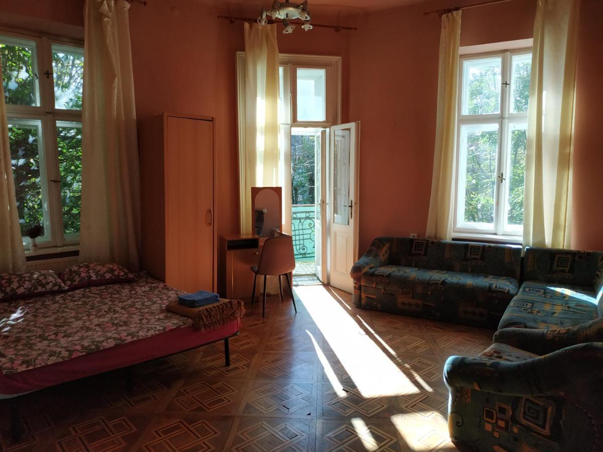 Кімната В Серці Львова Lviv Extérieur photo