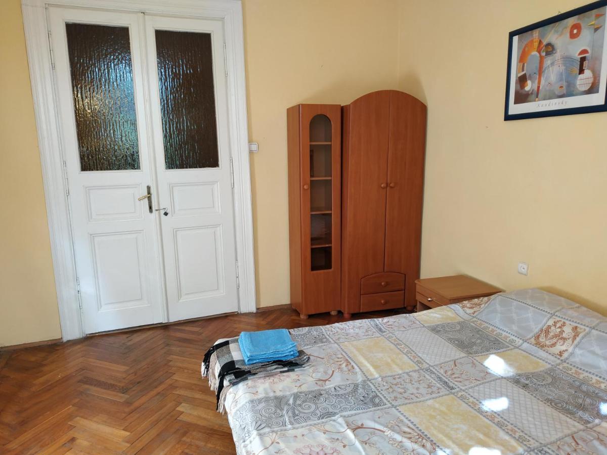 Кімната В Серці Львова Lviv Extérieur photo